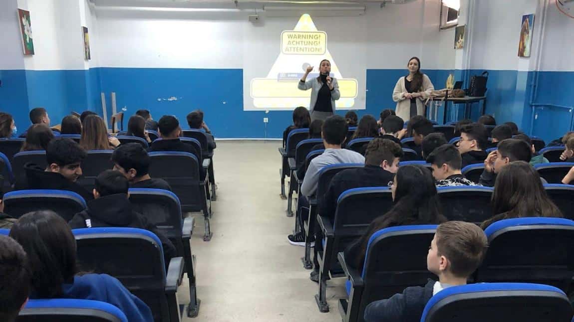 Mehmet Ruşen Erkurt Ortaokulu 8. Sınıf Öğrencilerine Okulumuzun Tanıtımını Yaptık
