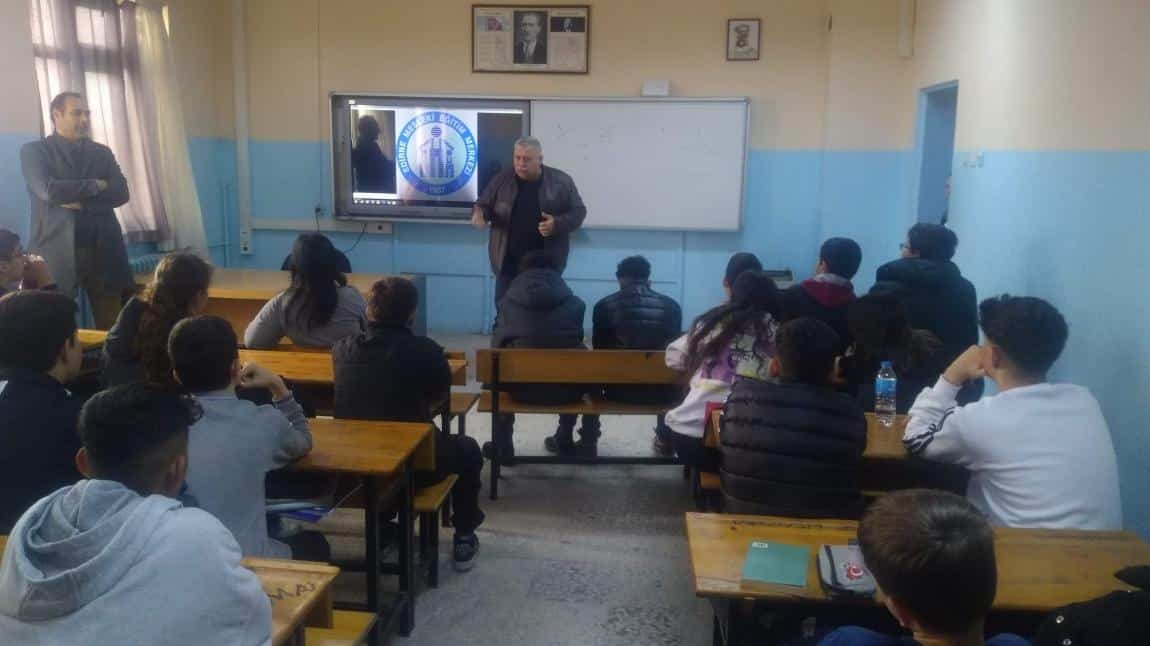 Hacıilbey Mensucat Santral Ortaokulu 8. Sınıf Öğrencilerine Okulumuzun Tanıtımını Yaptık