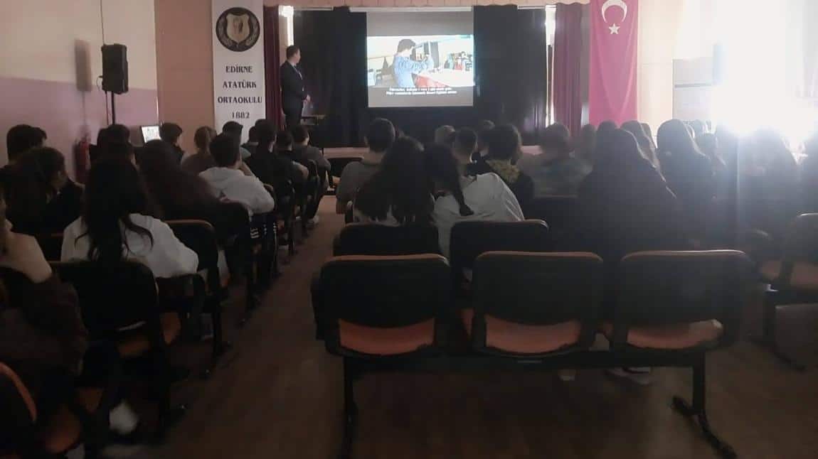 Atatürk Ortaokulu 8. Sınıf Öğrencilerine Okulumuzun Tanıtımını Yaptık